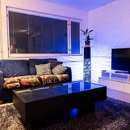 Local & Cozy In Apartment *